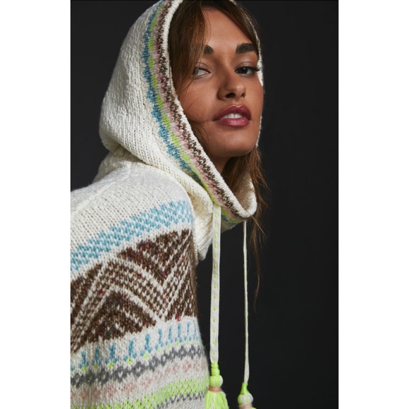 Anthropologie Two Piece Removable Hoodie Sweater - Picture 3 of 11